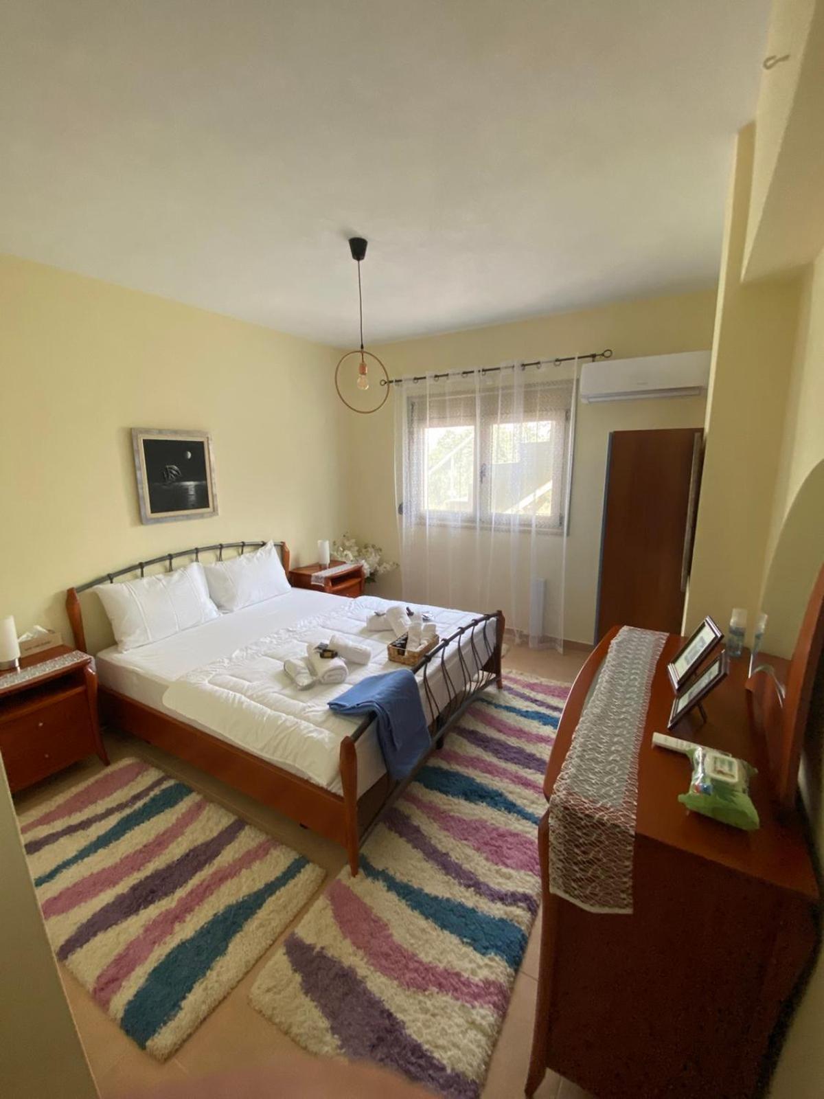 Golden House Apartment อเล็กซานโดรโพลิส ภายนอก รูปภาพ