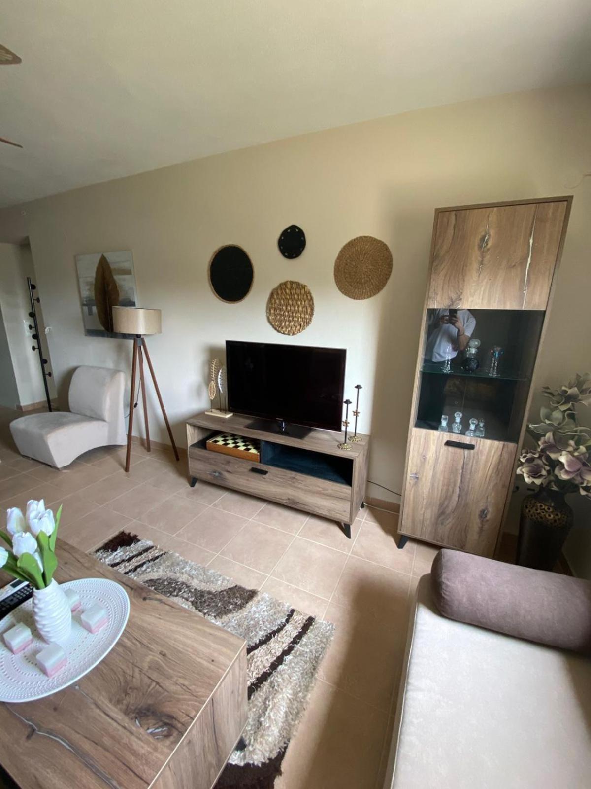 Golden House Apartment อเล็กซานโดรโพลิส ภายนอก รูปภาพ